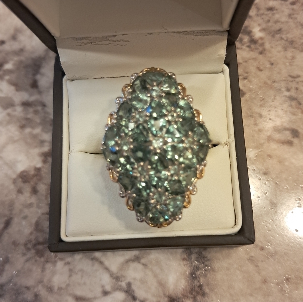 Natural Green Apatite (7.40 cttw) Flower Cluster Ring - Picture 3 of 7